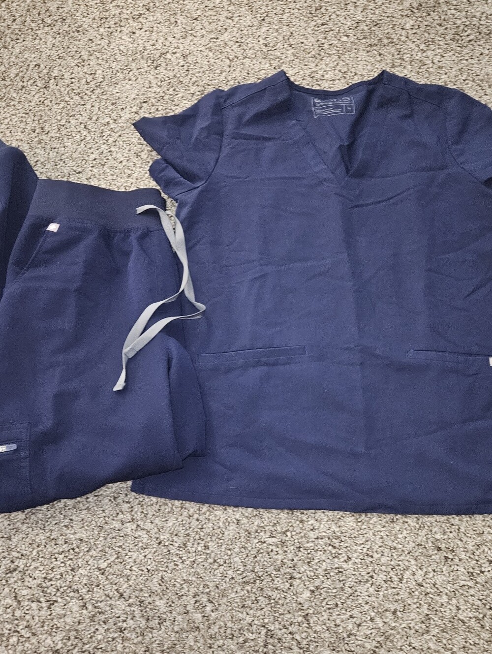Navy Figs Scrub Set
